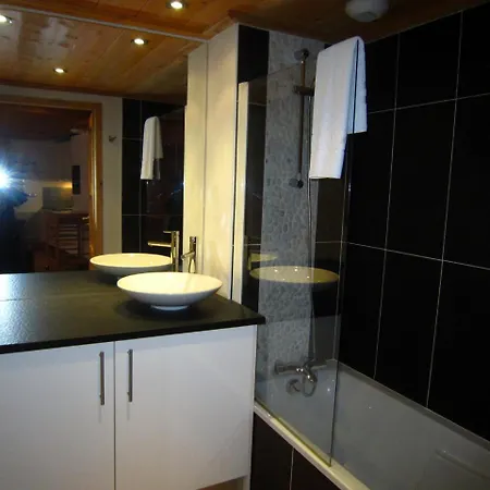 Astoriaa Apartment